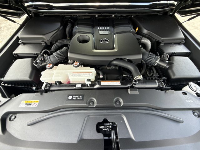Certified 2025 Lexus GX 550 w/ Cold Area Package AWD/4WD image 28