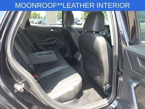 Used 2022 Volkswagen Jetta SEL FWD image 50