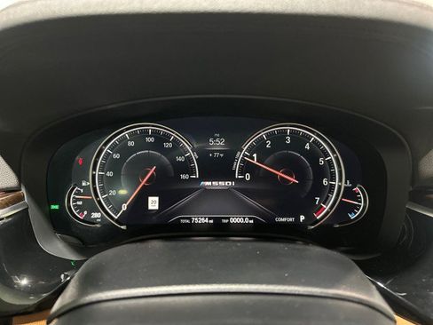 Used 2018 BMW M550i xDrive AWD/4WD image 59