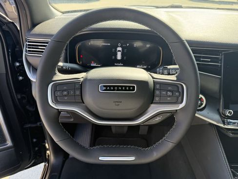 New 2025 Jeep Wagoneer L Series II w/ Convenience Group I image 14