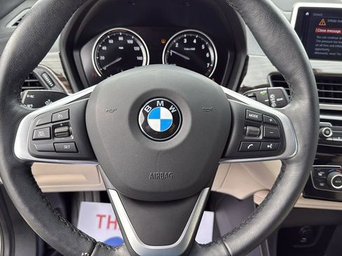 Used 2022 BMW X1 xDrive28i w/ Premium Package image 15