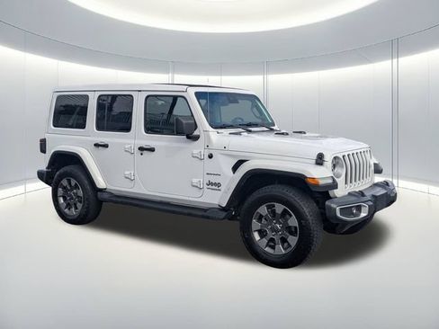 Used 2020 Jeep Wrangler Unlimited Sahara AWD/4WD image 8