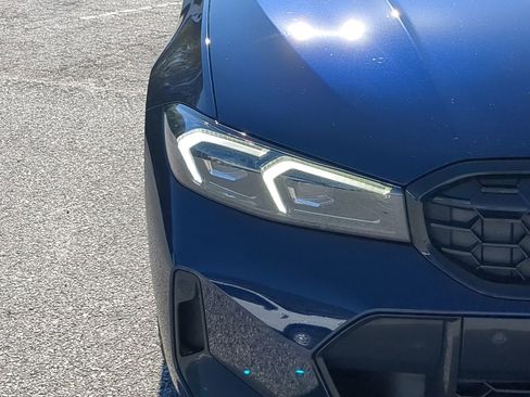 Used 2023 BMW M340i xDrive image 8