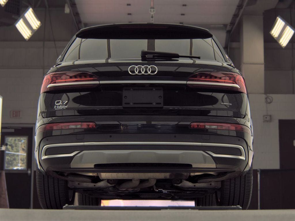 Used 2021 Audi Q7 3.0T Premium AWD/4WD image 5