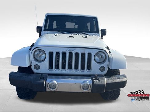 Used 2018 Jeep Wrangler Unlimited Sahara image 8