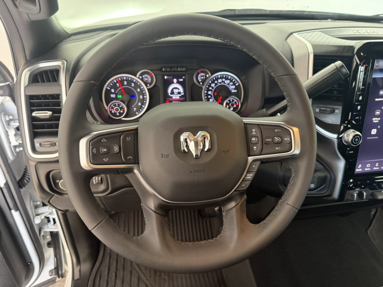 Used 2026 RAM 2500 Big Horn AWD/4WD image 20