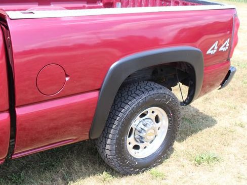 Used 2004 Chevrolet Silverado 2500 LT AWD/4WD image 15