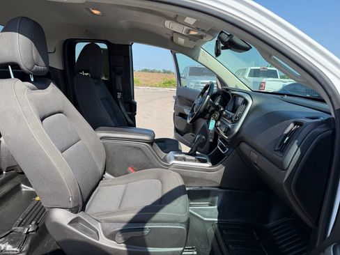 Used 2021 Chevrolet Colorado LT w/ Fleet Safety Package RWD image 10