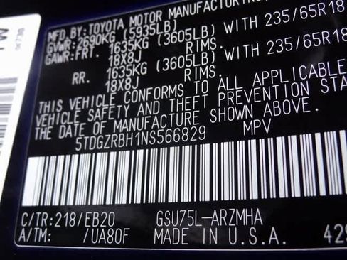 Used 2022 Toyota Highlander XLE image 46