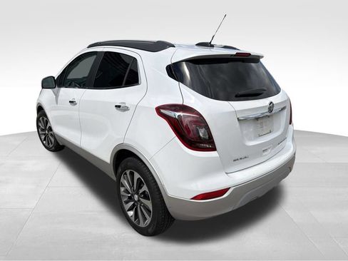 Used 2018 Buick Encore Essence FWD image 36