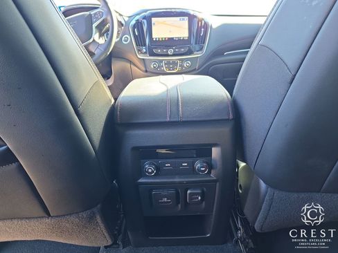 Used 2023 Chevrolet Traverse RS image 27
