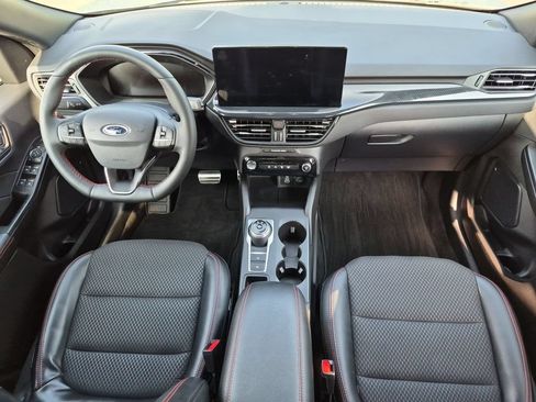 Used 2024 Ford Escape ST-Line w/ Tech Pack #1 AWD/4WD image 13