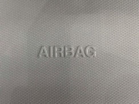 Used 2023 Ford Explorer XLT w/ Equipment Group 202A image 34