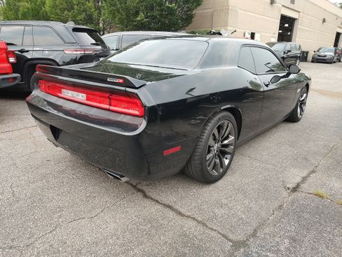 Used 2013 Dodge Challenger SRT8 w/ Harman Kardon Audio Group RWD image 4