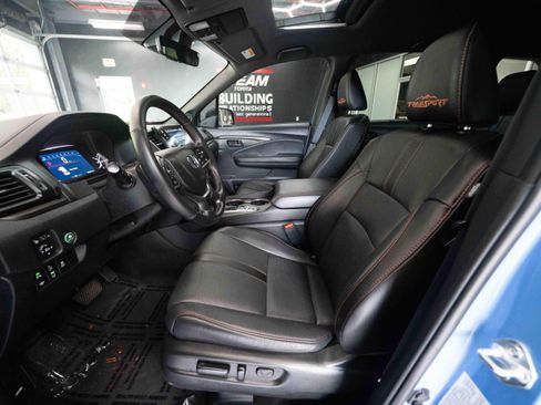 Used 2024 Honda Passport TrailSport image 9