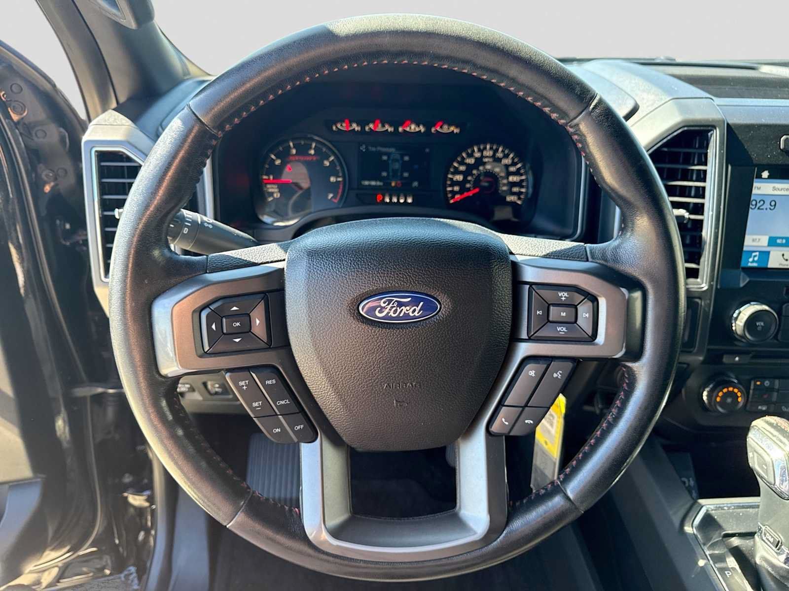 Used 2018 Ford F150 XLT w/ Equipment Group 302A Luxury AWD/4WD image 21