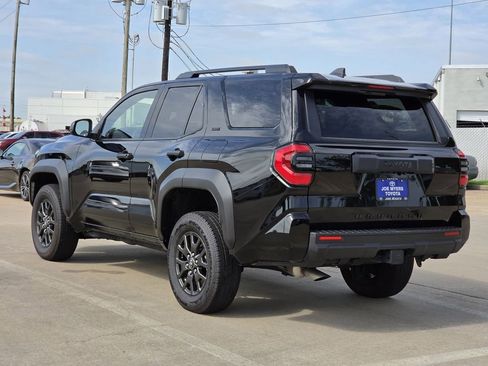 Used 2025 Toyota 4Runner SR5 RWD image 7