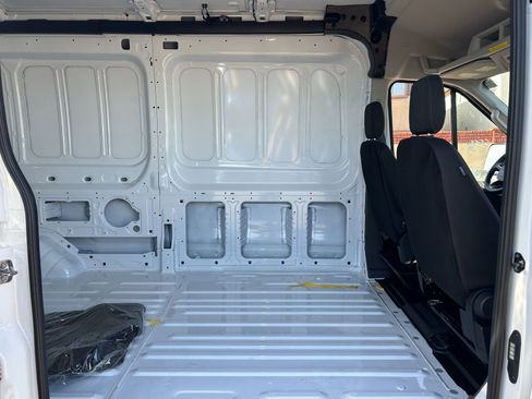 New 2026 Ford Transit 250 148 Medium Roof RWD image 44