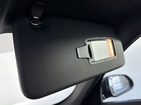 Used 2025 BMW X1 xDrive28i w/ Technology Package image 26