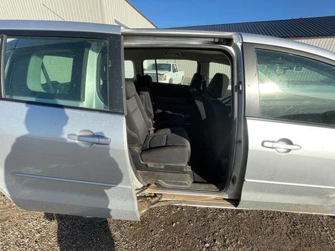 Used 2008 MAZDA MAZDA5 Touring image 27