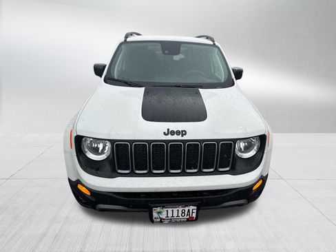 Used 2023 Jeep Renegade Latitude image 3