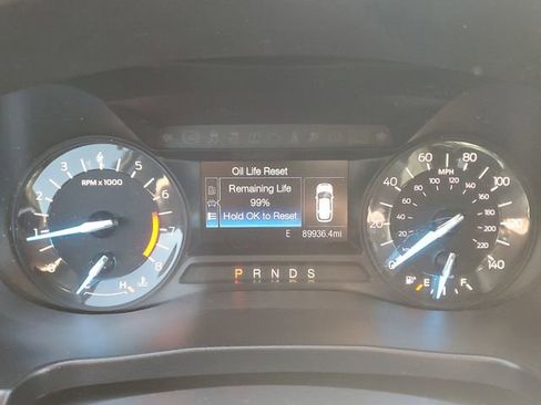 Used 2018 Ford Explorer XLT AWD/4WD image 22
