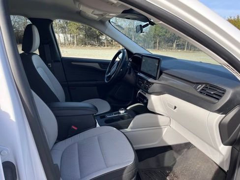 Certified 2024 Ford Escape Active w/ Tech Pack #1 image 11