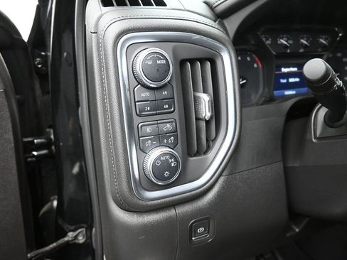 Used 2022 GMC Sierra 1500 Elevation image 13