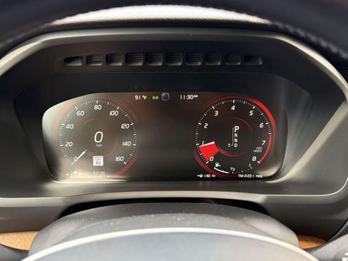 Used 2022 Volvo XC90 T5 Momentum w/ Climate Package FWD image 20