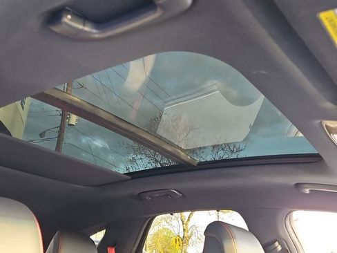 Used 2023 Genesis GV70 2.5T Sport Prestige w/ Sport Prestige Package image 20