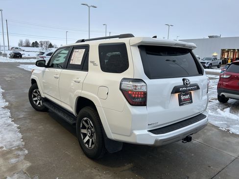 Certified 2024 Toyota 4Runner TRD Off-Road Premium image 4