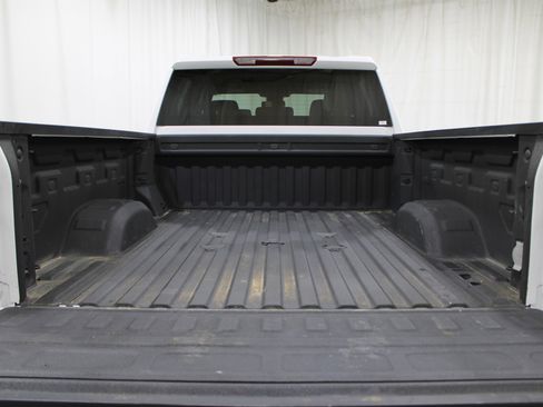 Used 2024 Chevrolet Silverado 2500 Custom w/ Custom Value Package image 33