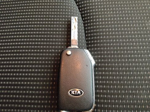 Used 2020 Kia Forte LXS image 32