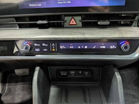 Used 2023 Kia Sportage X-Line w/ X-Line Premium Package AWD/4WD image 34