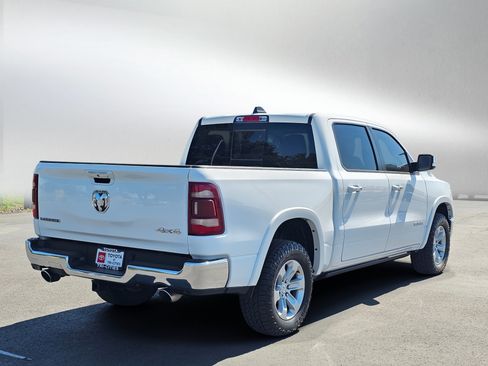 Used 2022 RAM 1500 Laramie AWD/4WD image 5