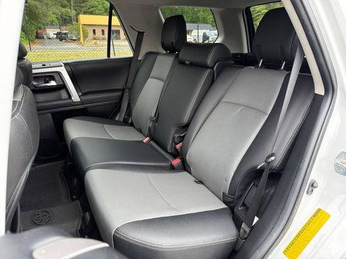 Used 2024 Toyota 4Runner SR5 Premium w/ Moonroof Package RWD image 15