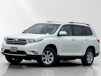 Used 2012 Toyota Highlander SE video 1