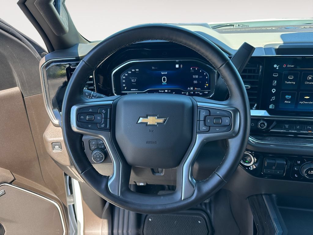 Used 2025 Chevrolet Silverado 2500 LTZ w/ LTZ Premium Package AWD/4WD image 12