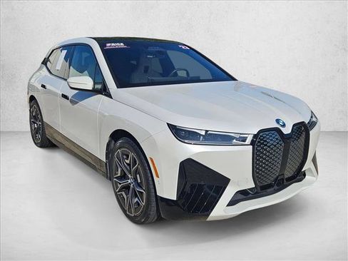 Used 2023 BMW iX xDrive50 w/ Premium Package image 3