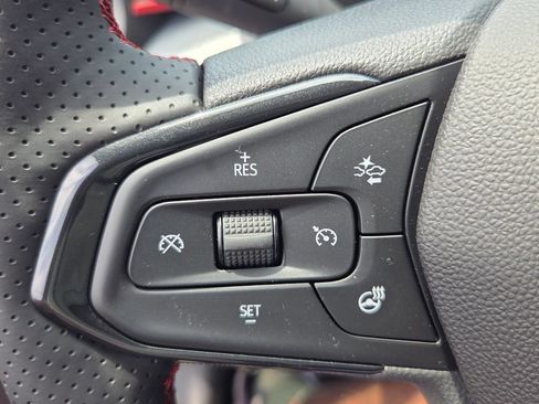 New 2026 Chevrolet Trax RS w/ Sunroof Package FWD image 23