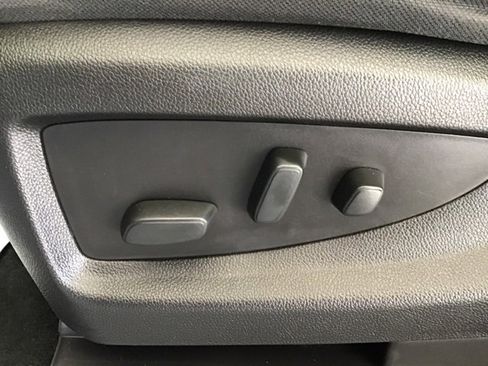 Used 2018 Chevrolet Silverado 1500 LT w/ All Star Edition image 35