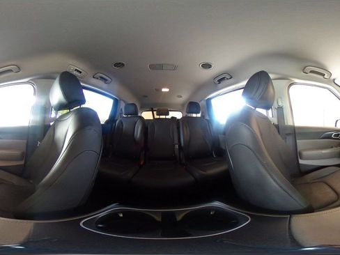 Used 2026 Kia Carnival FWD image 45