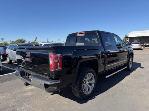 Used 2018 GMC Sierra 1500 SLT image 10