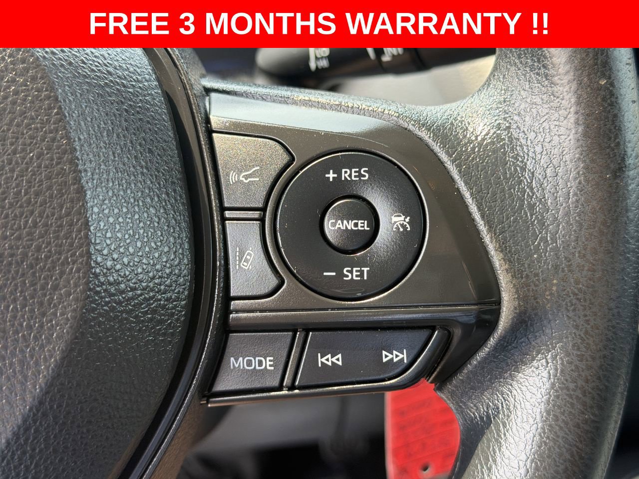 Used 2022 Toyota Corolla LE FWD image 39