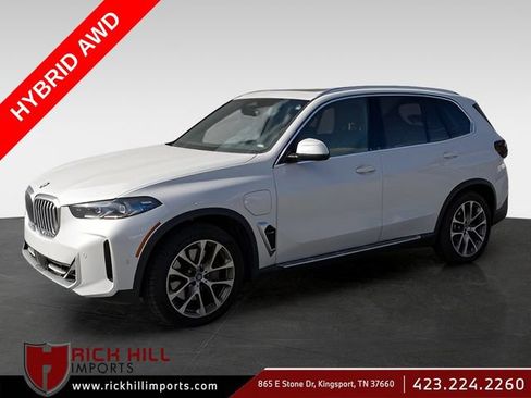 Used 2024 BMW X5 xDrive50e AWD/4WD image 1