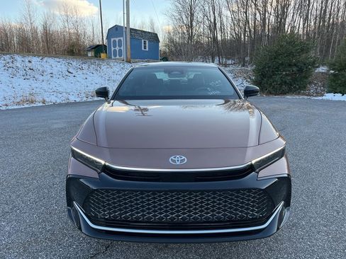 Certified 2026 Toyota Crown Platinum image 7