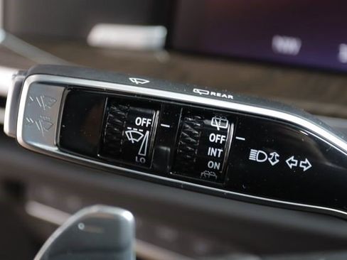 Certified 2026 Cadillac Escalade Platinum Sport w/ LPO, ONYX Package image 19