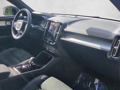 Used 2026 Volvo XC40 B5 Ultra w/ Protection Package Premier AWD/4WD image 26