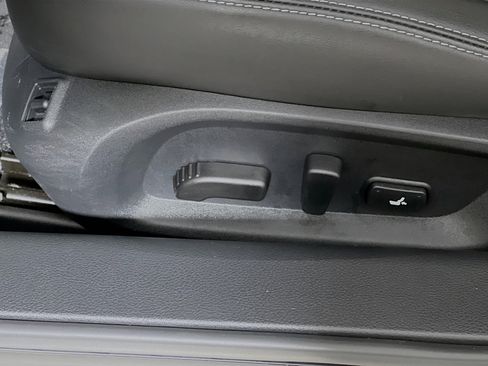 Used 2022 INFINITI Q60 3.0t Luxe w/ Essential Package image 16