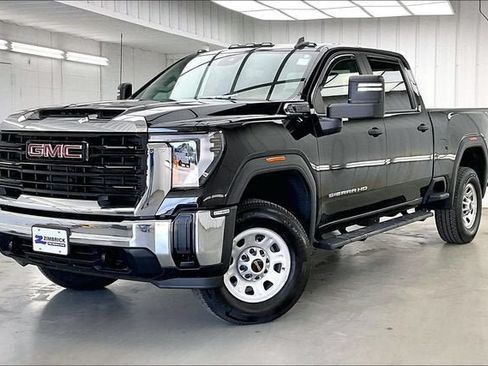 Certified 2024 GMC Sierra 2500 Pro w/ Convenience Package AWD/4WD image 2